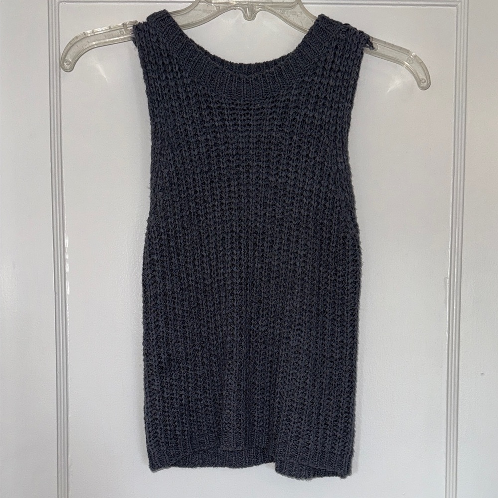 Gianni Bini Dark Blue Knit Sleeveless Sweater